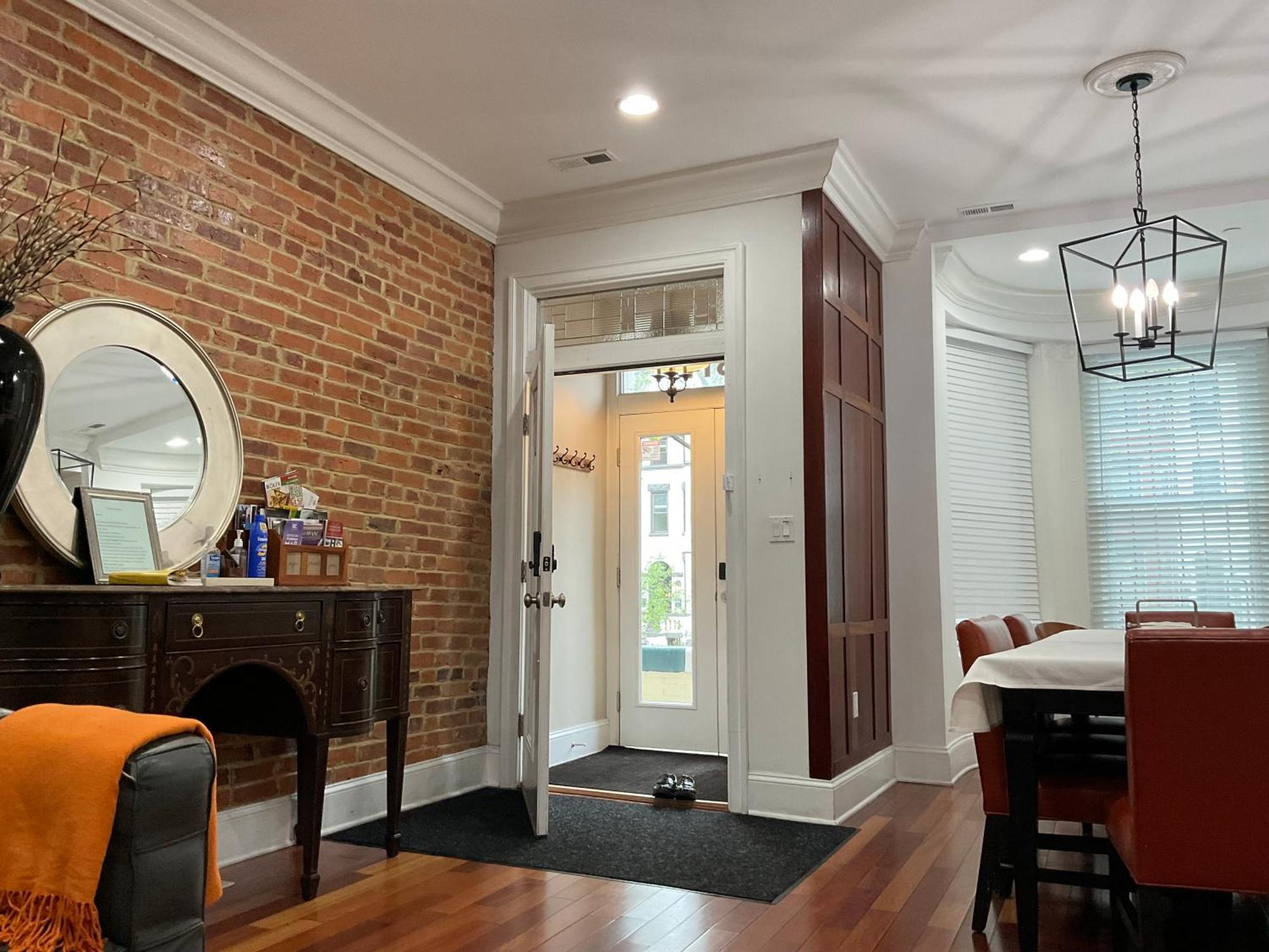Classy Victorian Brownstone Subway Shopping Washington Eksteriør bilde