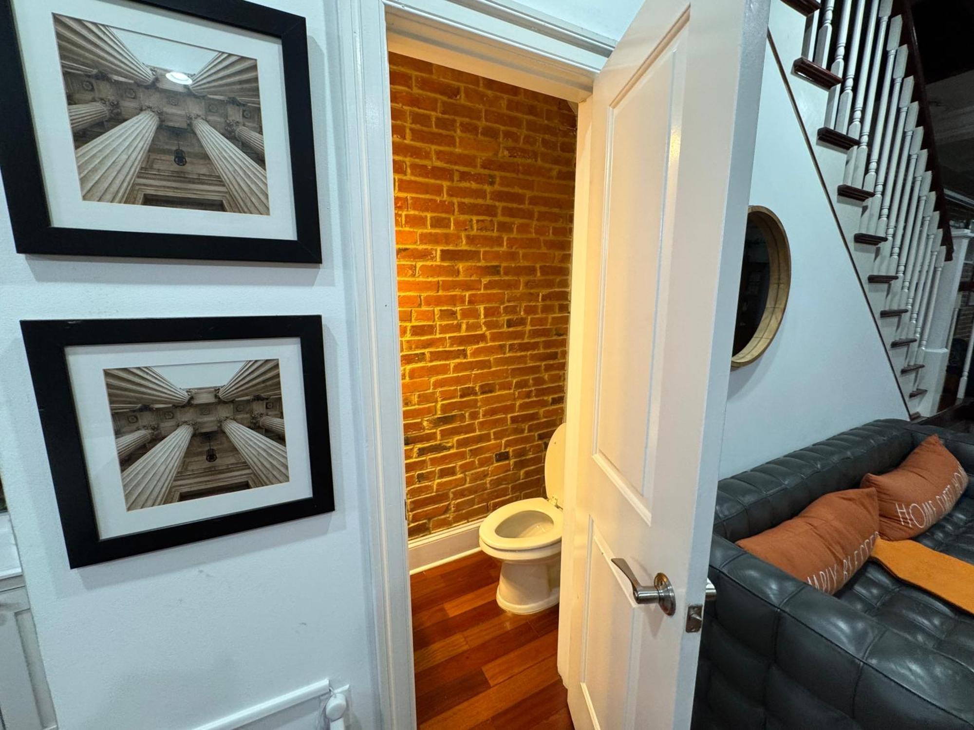 Classy Victorian Brownstone Subway Shopping Washington Eksteriør bilde